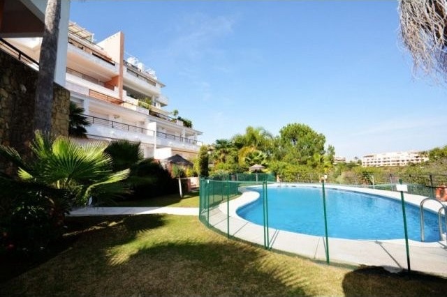 Apartment - Frontline golf apartment..