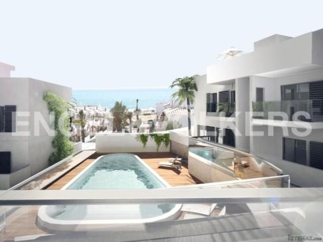 MODERN 1st FLOOR BEACHFRONT APARTMENT - 2