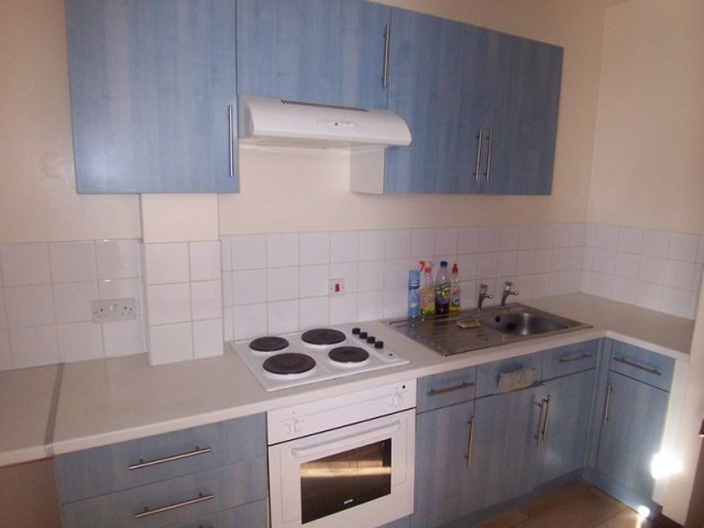 1 bedroom flat in QUEENBOROUGH - 2