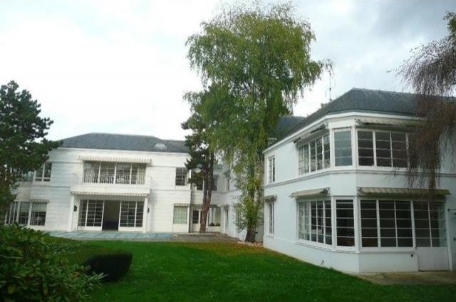 7 bedroom House For Sale: 78430..
