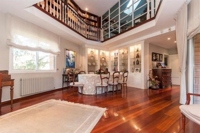 5 bedroom Detached House For Sale:.. - 2