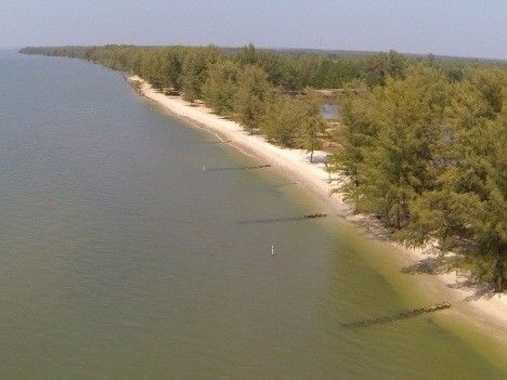 Beachfront land plot Thailand Trat -..