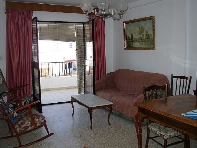 Apartment - A very spacious and bright..