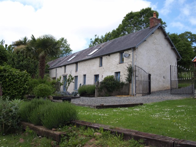 Le Mesnil Aubert - House For Sale - 2