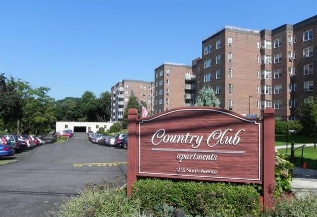 2 bedroom Co-op For Sale: New Rochelle..
