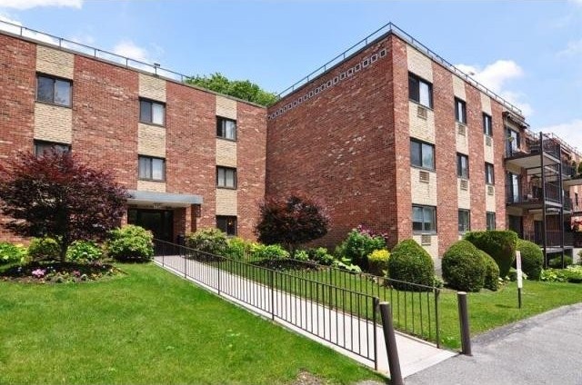 3 bedroom Condominium For Sale:..