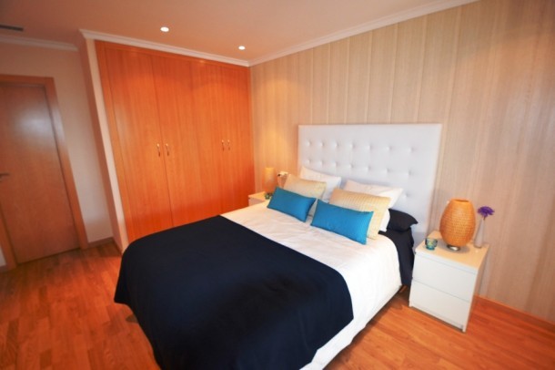 3 Bedrooms 2 Bathrooms Penthouse Sale.. - 2