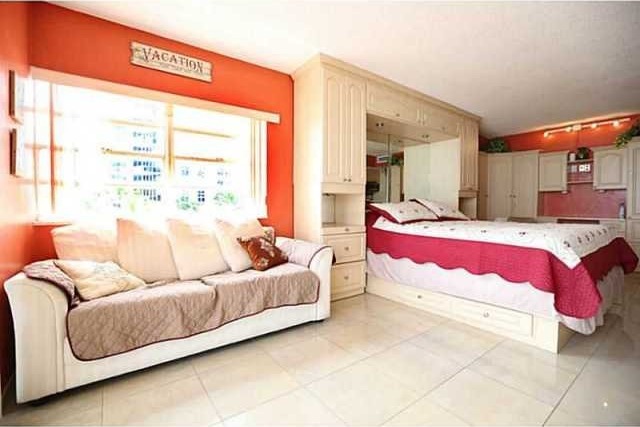 19201 collins ave # 110 Sunny Isles.. - 2