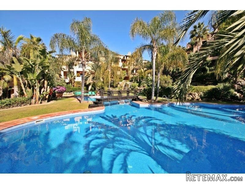 3 bedroom apartment for sale - 2