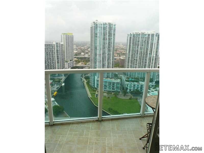 2 bedroom Flat For Sale: 31 SE 5th St #..