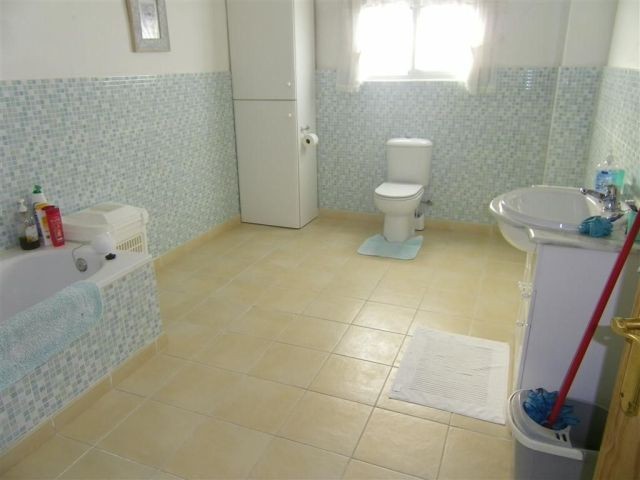 Villa - A very spacious 6 bedroom, 2.. - 2