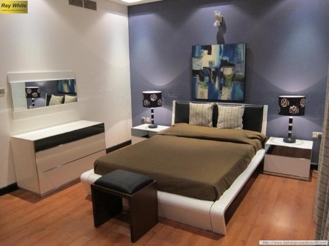 3 Bedrooms - Apartment - For Sale