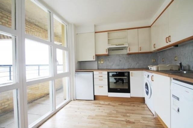 1 bed flat to rent - 2