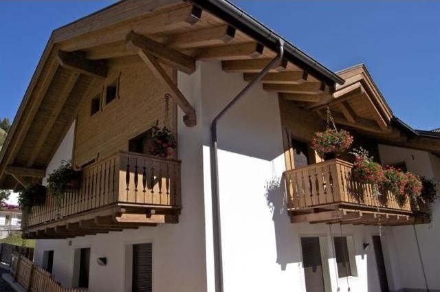 4 bedroom Apartment For Sale: Strada..
