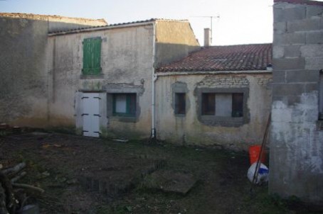 Stone House For Sale Surgeres