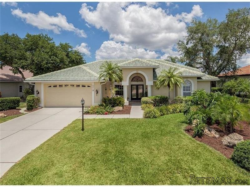 4 bedroom House For Sale: 279 Royal Oak..