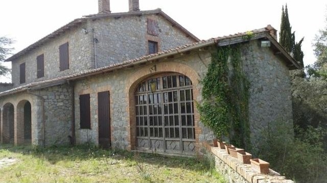 Villa for sale in Castelnuovo..