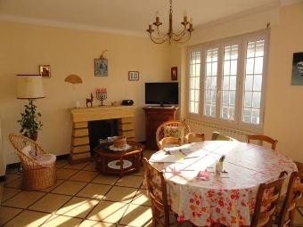 Situated In A Charming And Typical.. - 2