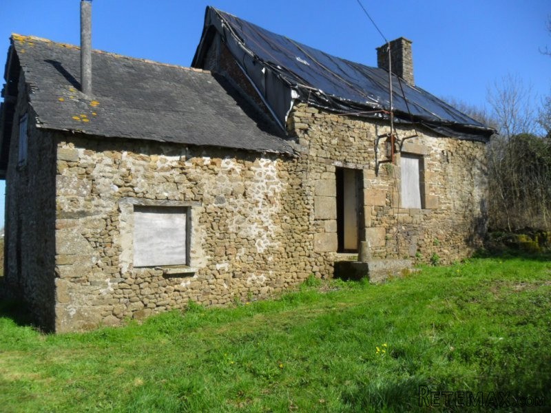 House to Renovate in Countryside