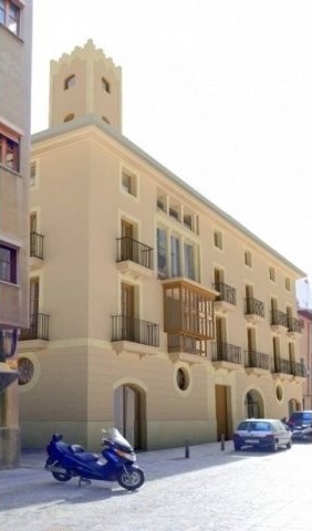 Building with license to reform in Palma