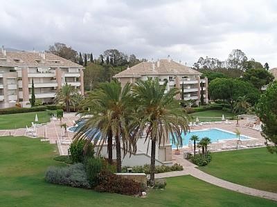 2 bedroom Apartment For Sale: Marbella