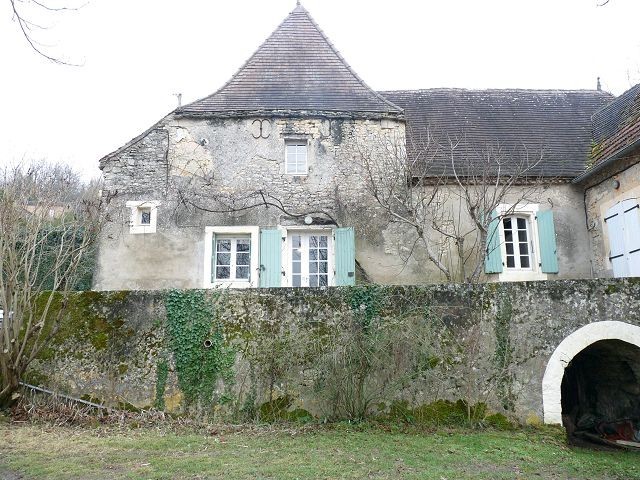 Great Value Old House To Renovate In.. - 2
