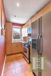 2 bedroom Apartment For Sale: 34 -40.. - 2