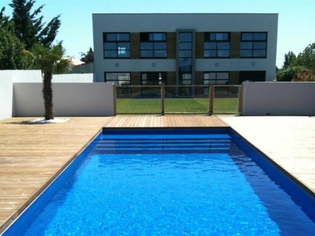5 bedroom House For Sale: 79000 NIORT