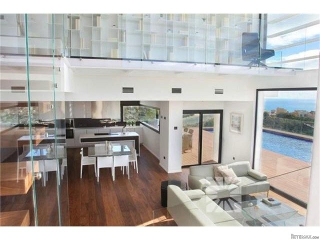 4 bedroom Villa For Sale: Sea Views.. - 2
