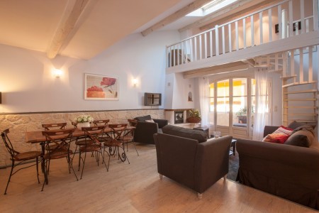 Cannes contemporary apartment, just 10..