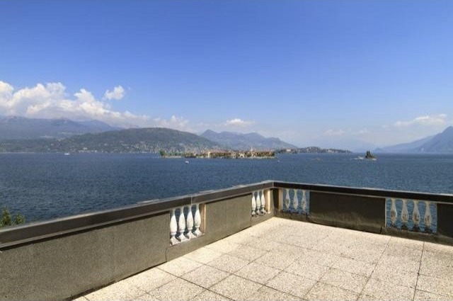7 bedroom Villa For Sale: Baveno, IT - 2