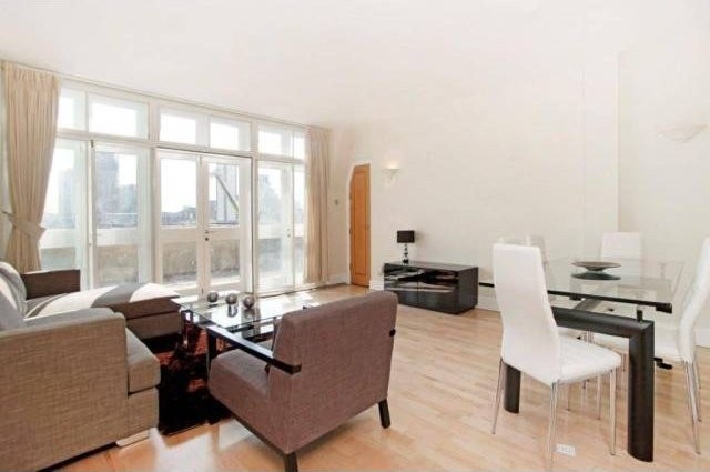 Farringdon Road, Farringdon, London EC1M - 2