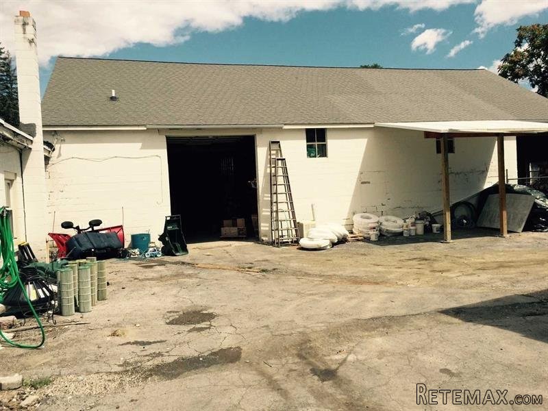Commercial Property For Sale: 1300.. - 2