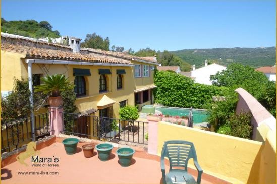 grosses Dorfhaus + Garten + Pool Jimena..