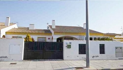 4 BEDROOM TERRACED VILLA