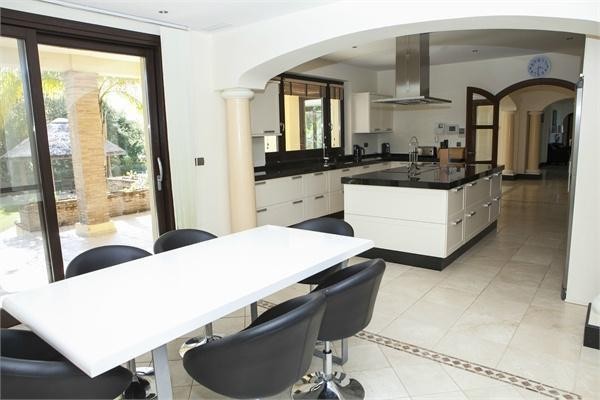 7 bedroom Detached Villa For Sale:.. - 2