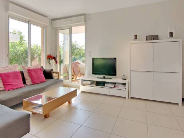 2 Bedroom Ground floor Garden in a..