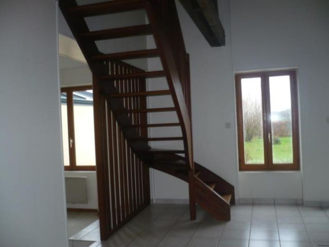 Renovated House with Garage with Loft - 2