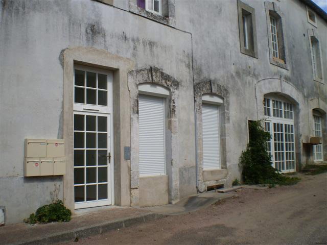 To Buy Or To Rent: Studio Flat In A..