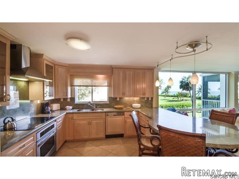 2 bedroom Condominium For Sale:.. - 2