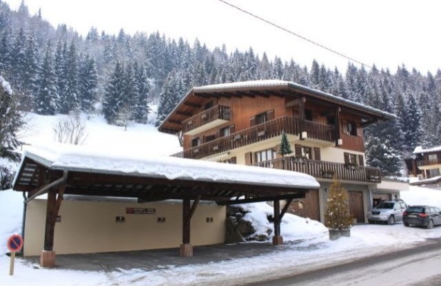 Large 3 bed apartment (100m²) with..