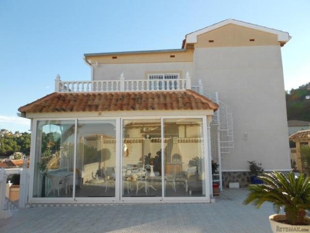 MAGNIFICENT VILLA WITH A VIEW TO THE..