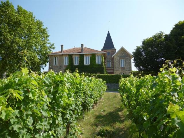 4 bedroom House For Sale: Bordeaux..