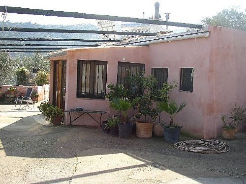 Villa - This 54,670m2 finca is offered..