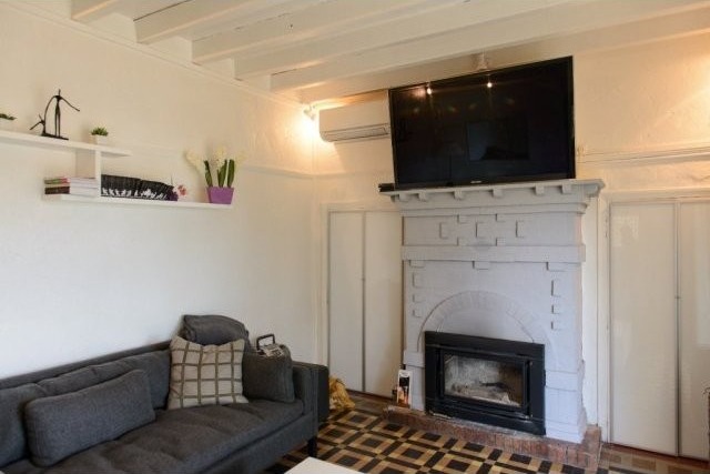 Beautiful Fully Renovated Property With.. - 2