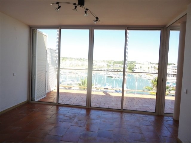 LAGOS MARINA TOP FLOOR APARTMENT FOR.. - 2