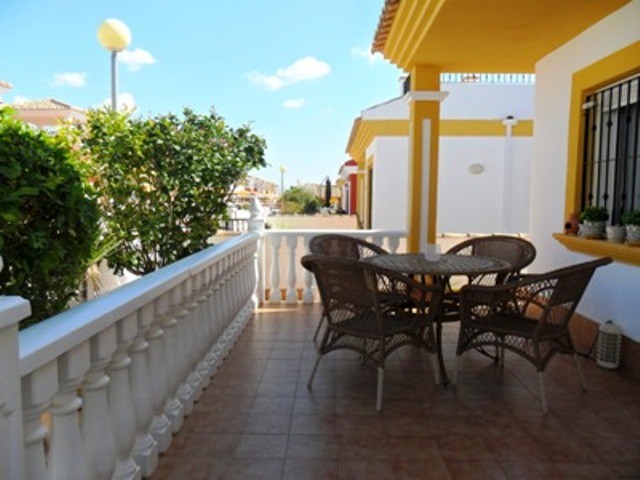 3 bedroom Detached in Vistabella Golf - 2