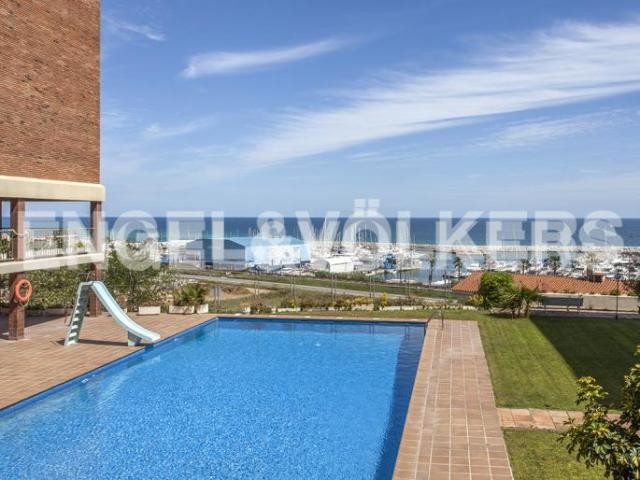 Great flat facing The Balis - Barcelona..