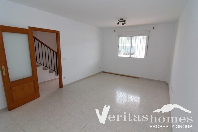 Ref: VHTH1590 -.. - 2