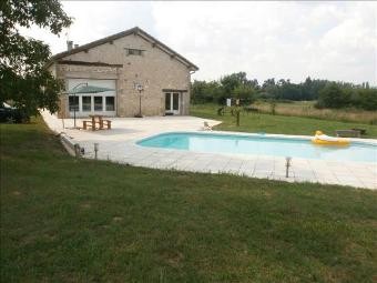 Attractive Stone Barn Conversion With A..